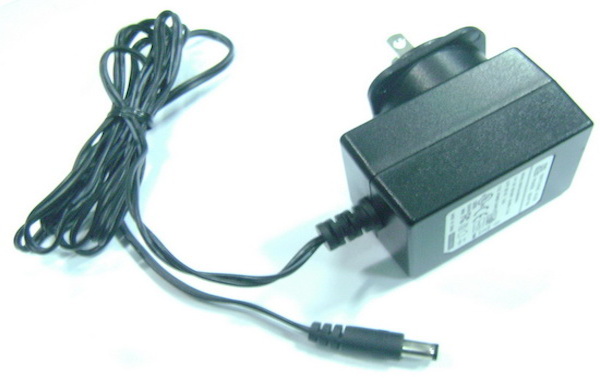 Transcell 9 VDC - 120 VAC, 60 Hz, 600mA Female Plug Adapter
